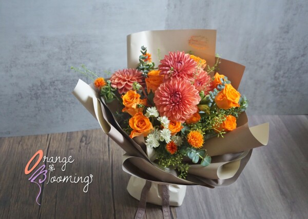 Orange Blooming Wedding Bouquet 結婚花球/送禮花束-2-婚禮當日