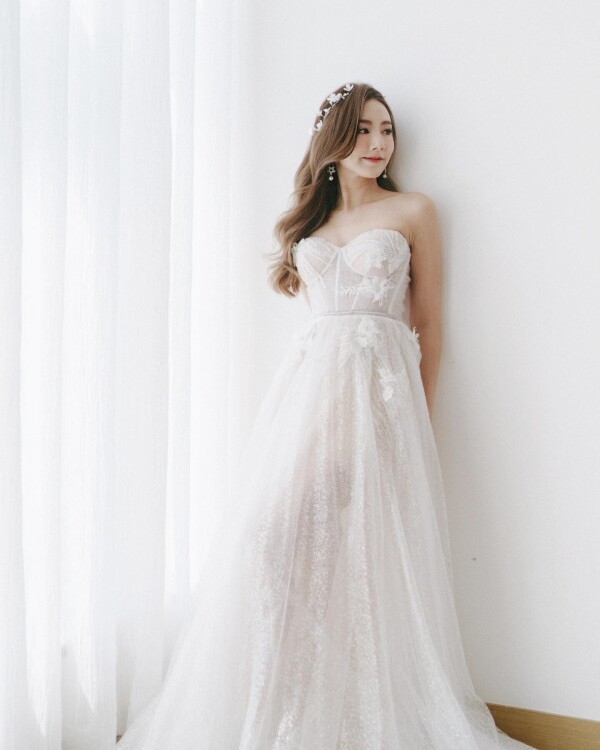 Felicity Makeup-3-化妝美容